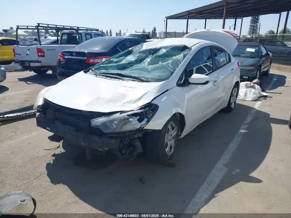 KNAFK4A62G5577668 2016 KIA FORTE - Image 2
