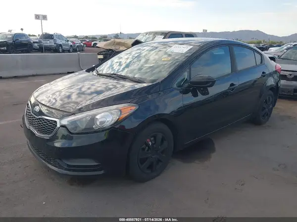 KNAFK4A62G5584345 2016 KIA FORTE - Image 2