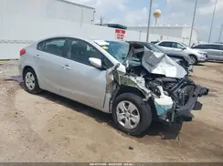 KNAFK4A62G5585740 2016 KIA FORTE