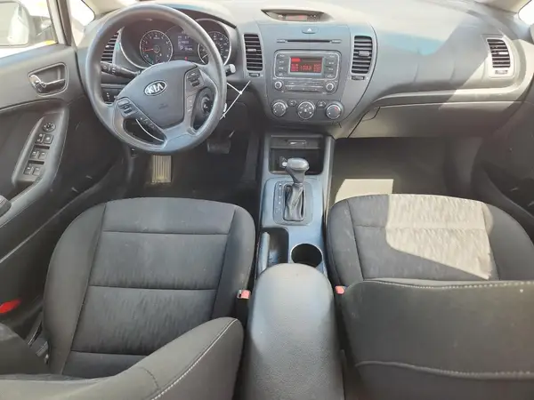 KNAFK4A62G5589710 2016 KIA FORTE - Image 8