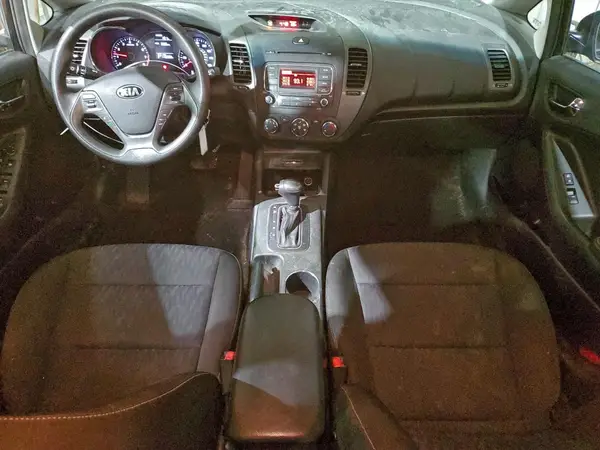 KNAFK4A62G5596558 2016 KIA FORTE - Image 8