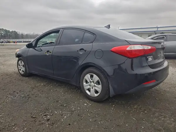 KNAFK4A62G5602620 2016 KIA FORTE - Image 2