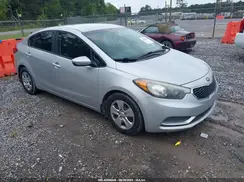 KNAFK4A62G5608806 2016 KIA FORTE