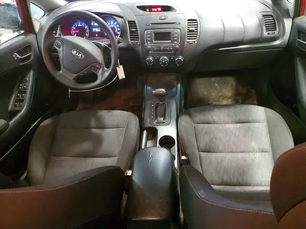 KNAFK4A62G5610877 2016 KIA FORTE - Image 8