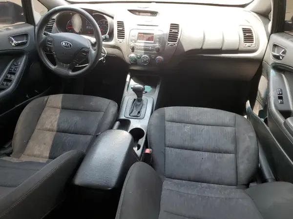 KNAFK4A62G5611138 2016 KIA FORTE - Image 8