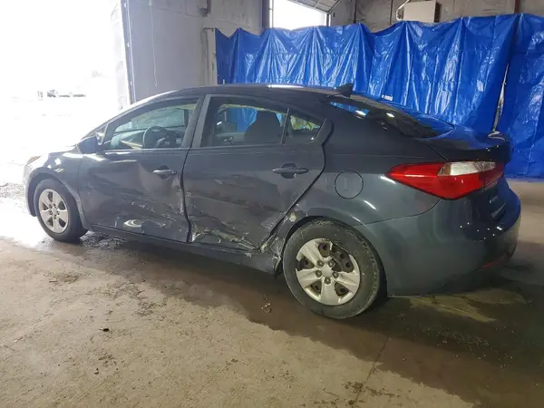 KNAFK4A62G5612208 2016 KIA FORTE - Image 2