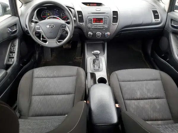KNAFK4A62G5613990 2016 KIA FORTE - Image 8
