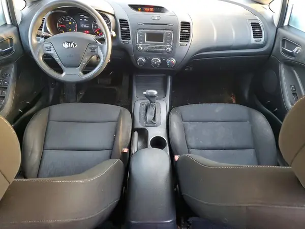KNAFK4A62G5618249 2016 KIA FORTE - Image 8