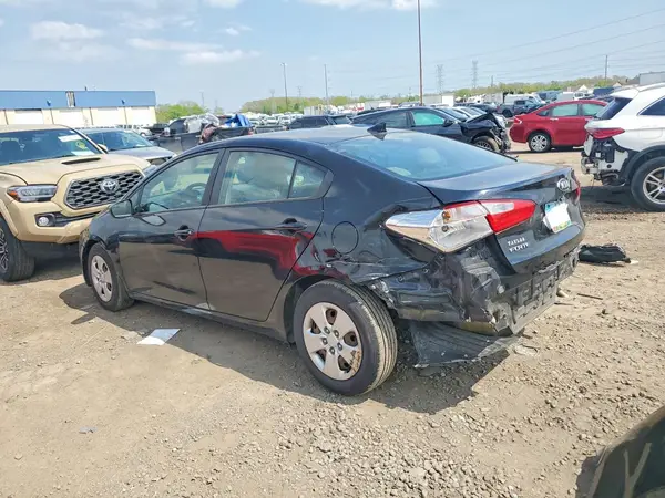 KNAFK4A62G5619014 2016 KIA FORTE - Image 2