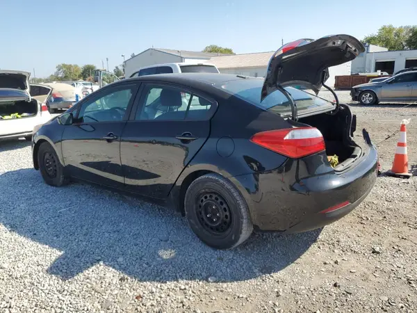 KNAFK4A62G5619062 2016 KIA FORTE - Image 2