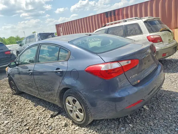 KNAFK4A63G5437466 2016 KIA FORTE - Image 2