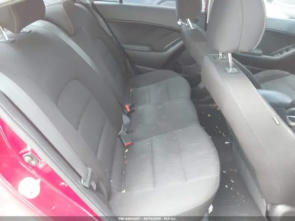 KNAFK4A63G5438374 2016 KIA FORTE - Image 8