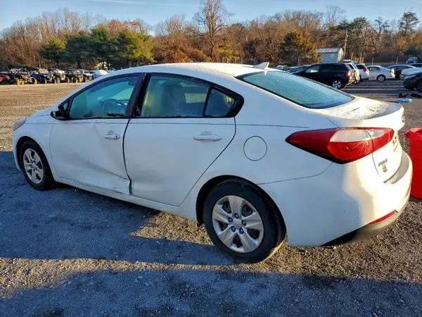 KNAFK4A63G5445793 2016 KIA FORTE - Image 2