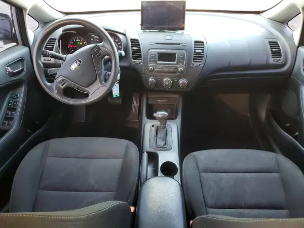 KNAFK4A63G5458253 2016 KIA FORTE - Image 8