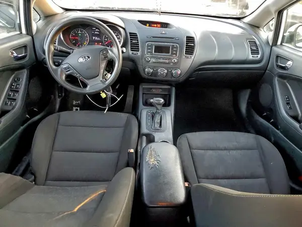 KNAFK4A63G5463632 2016 KIA FORTE - Image 8
