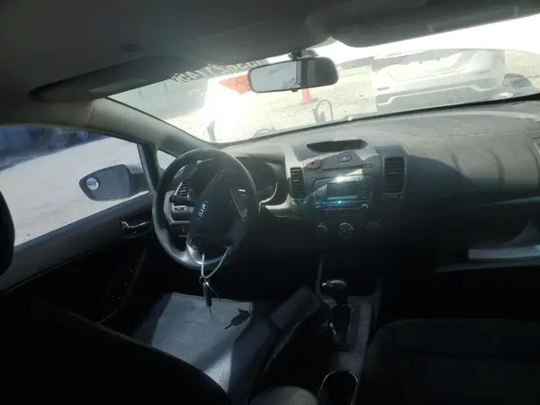 KNAFK4A63G5468426 2016 KIA FORTE - Image 8