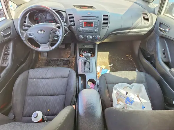 KNAFK4A63G5469544 2016 KIA FORTE - Image 8
