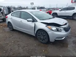 KNAFK4A63G5477983 2016 KIA FORTE