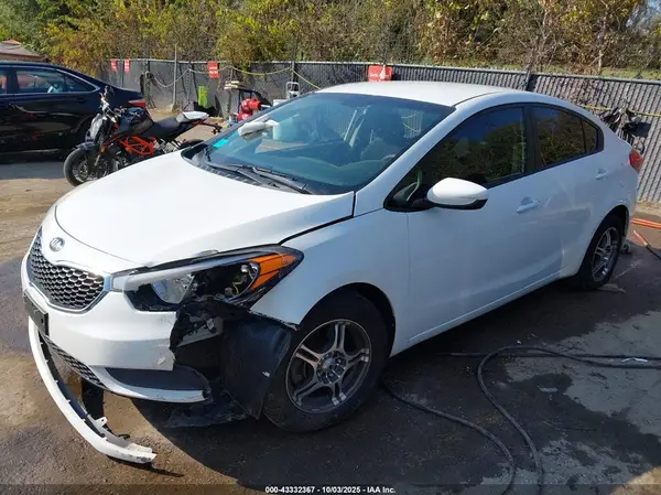 KNAFK4A63G5482391 2016 KIA FORTE - Image 2
