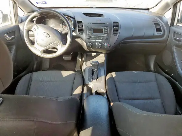 KNAFK4A63G5484657 2016 KIA FORTE - Image 8