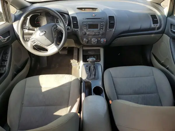 KNAFK4A63G5485484 2016 KIA FORTE - Image 8