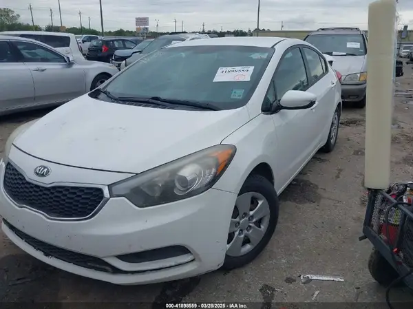 KNAFK4A63G5486330 2016 KIA FORTE - Image 2