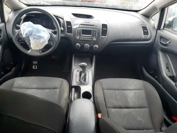 KNAFK4A63G5494119 2016 KIA FORTE - Image 8
