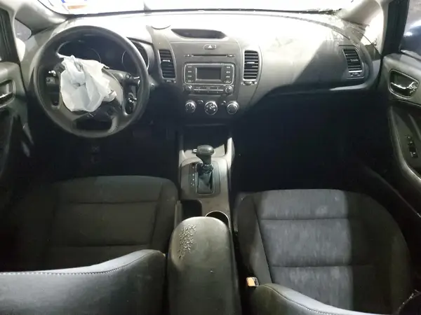 KNAFK4A63G5495254 2016 KIA FORTE - Image 8