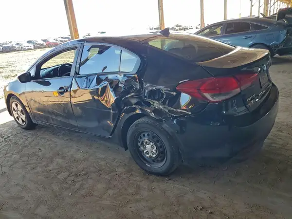 KNAFK4A63G5496615 2016 KIA FORTE - Image 2