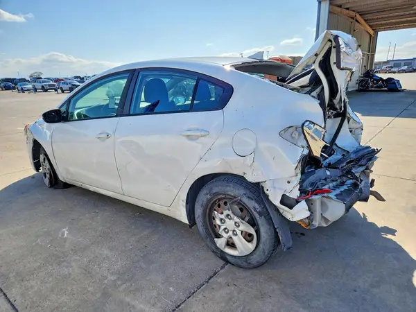 KNAFK4A63G5507869 2016 KIA FORTE - Image 2