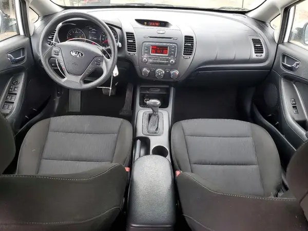 KNAFK4A63G5509198 2016 KIA FORTE - Image 8