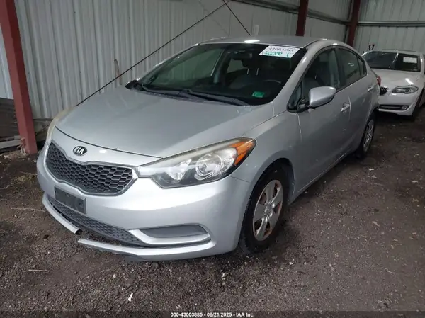 KNAFK4A63G5510092 2016 KIA FORTE - Image 2