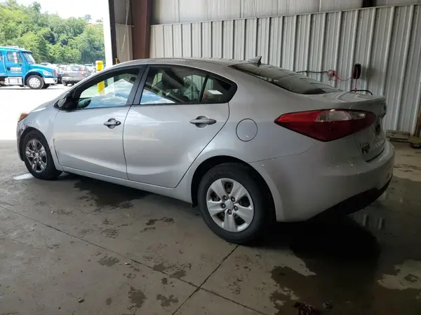 KNAFK4A63G5511016 2016 KIA FORTE - Image 2