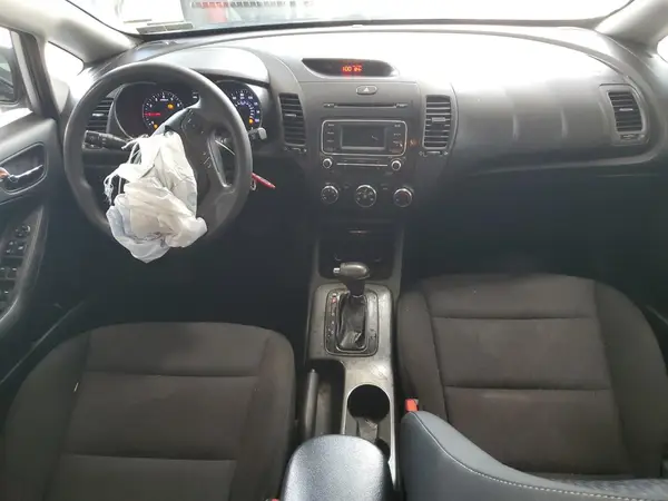 KNAFK4A63G5511016 2016 KIA FORTE - Image 8