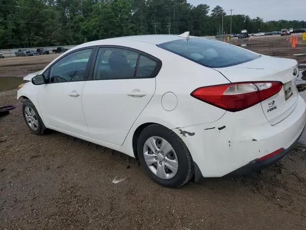 KNAFK4A63G5511579 2016 KIA FORTE - Image 2