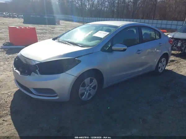 KNAFK4A63G5520363 2016 KIA FORTE - Image 2