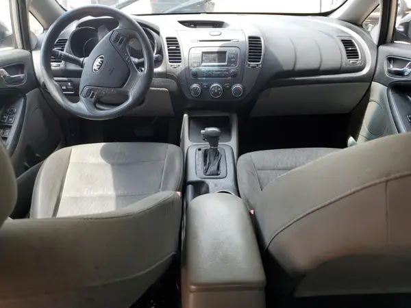 KNAFK4A63G5521707 2016 KIA FORTE - Image 8