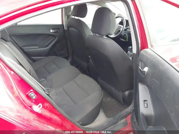 KNAFK4A63G5522985 2016 KIA FORTE - Image 8