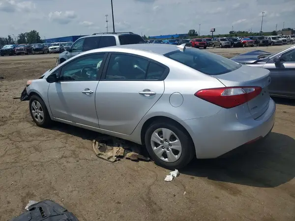 KNAFK4A63G5532433 2016 KIA FORTE - Image 2