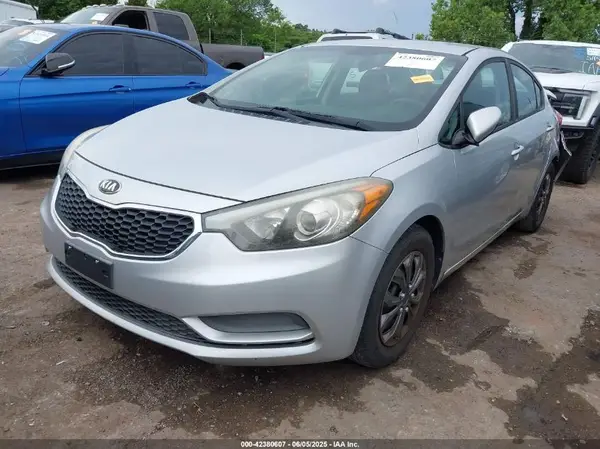 KNAFK4A63G5535767 2016 KIA FORTE - Image 2