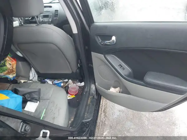 KNAFK4A63G5537809 2016 KIA FORTE - Image 8