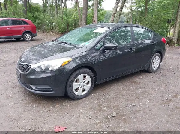 KNAFK4A63G5540385 2016 KIA FORTE - Image 2