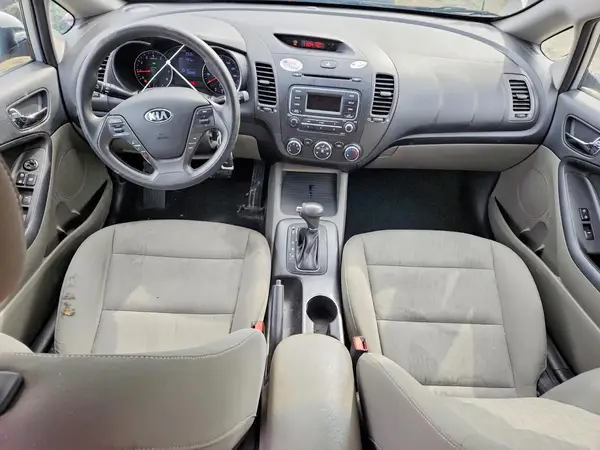 KNAFK4A63G5541973 2016 KIA FORTE - Image 8