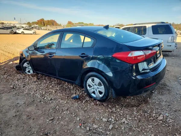 KNAFK4A63G5543254 2016 KIA FORTE - Image 2