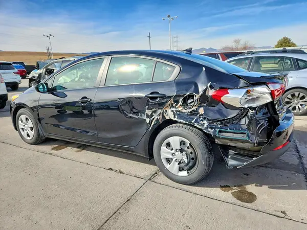 KNAFK4A63G5555307 2016 KIA FORTE - Image 2