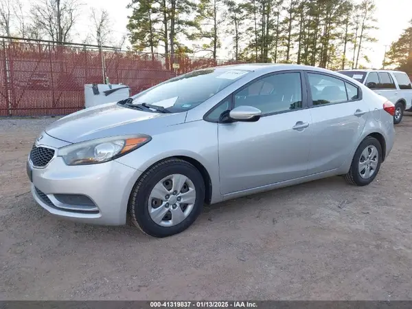 KNAFK4A63G5557879 2016 KIA FORTE - Image 2