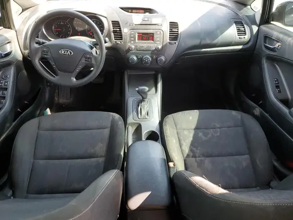 KNAFK4A63G5570728 2016 KIA FORTE - Image 8