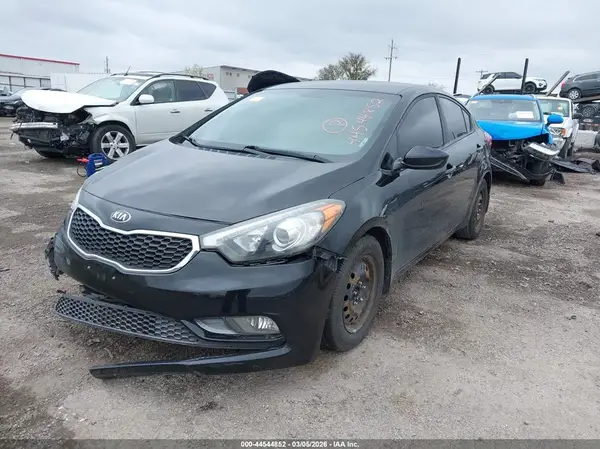 KNAFK4A63G5572141 2016 KIA FORTE - Image 2