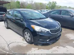 KNAFK4A63G5573385 2016 KIA FORTE