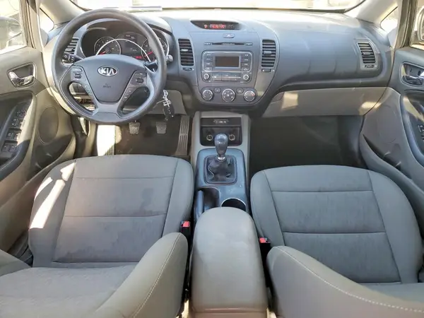 KNAFK4A63G5575203 2016 KIA FORTE - Image 8